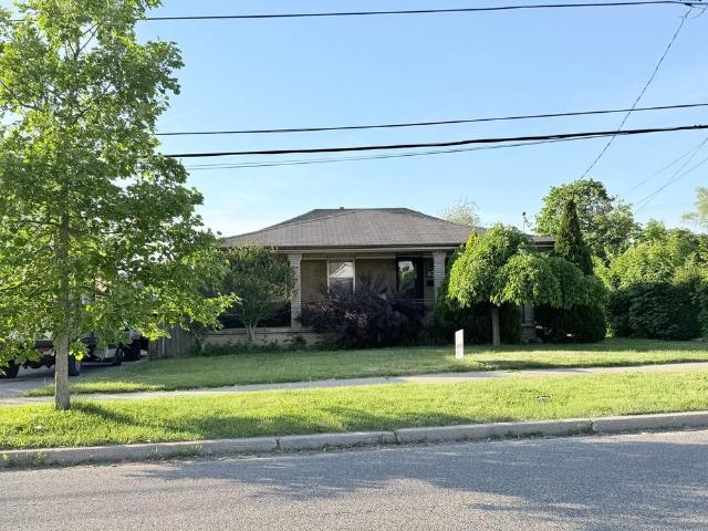 For Lease 404 Rustic Road Unit# BSMT, Toronto, Ontario
