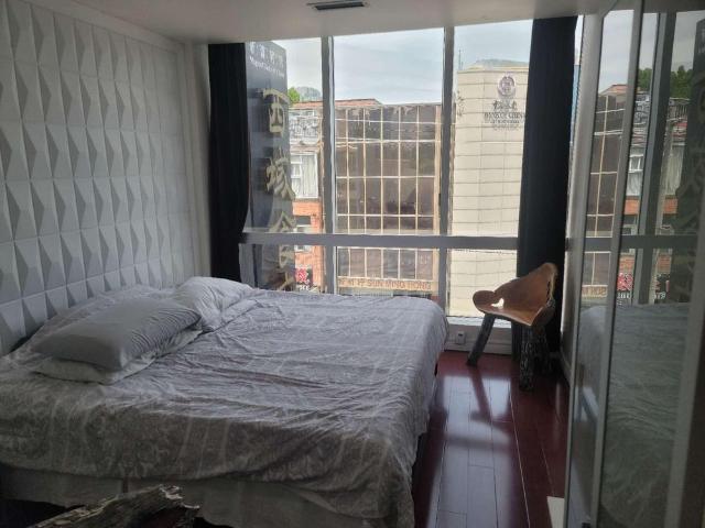 For Lease 405 Dundas Street Unit# 301, Toronto, Ontario