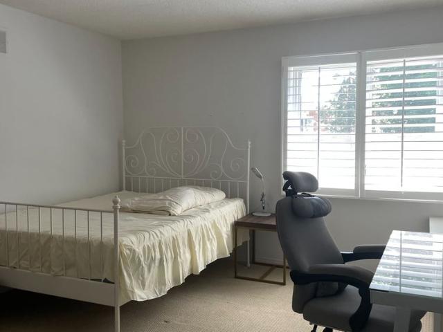 For Lease 4072 Colonial Drive, Mississauga, Ontario