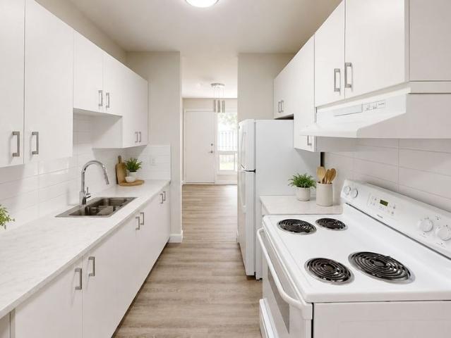 For Lease 408 Miranda Private, Overbrook Castleheights and Area, Ontario