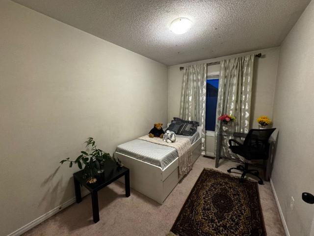 For Lease 409 Aspendale Crescent Unit# Upper bedroom, Mississauga, Ontario