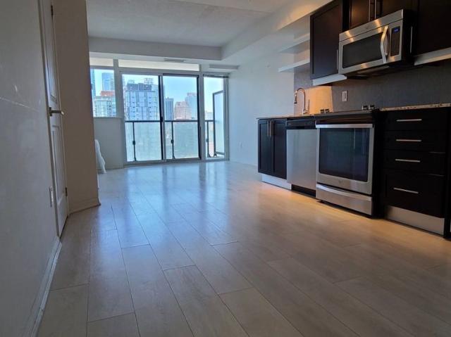 For Lease 400 Adelaide Street Unit# 2107, Toronto, Ontario