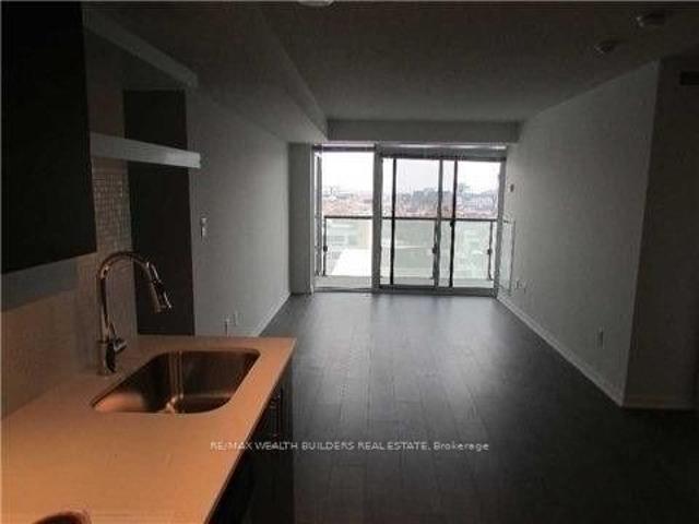 For Lease 400 Adelaide Street Unit# 901, Toronto, Ontario