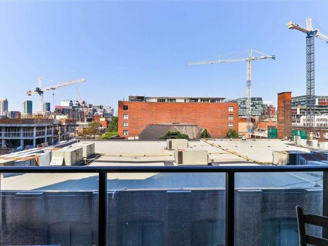 For Lease 400 Wellington Street Unit# 510, Toronto, Ontario