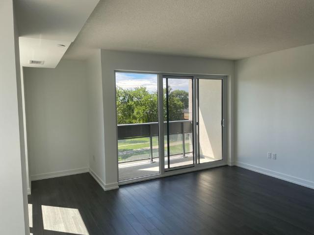 For Lease 4010 Eglinton Avenue Unit# 421, Toronto, Ontario