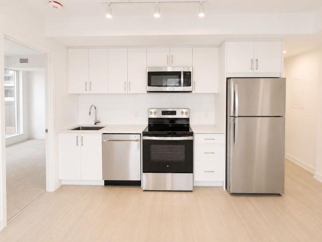 For Lease 4010 Eglinton Avenue Unit# 504, Toronto, Ontario