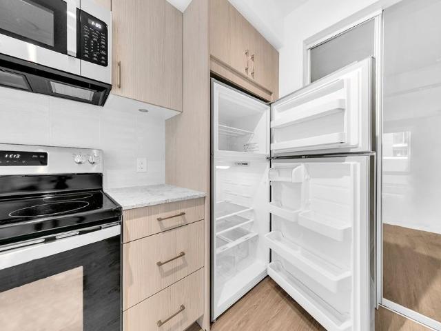 For Lease 4010 Eglinton Avenue Unit# 519, Toronto, Ontario