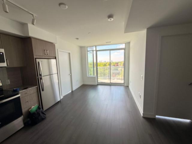 For Lease 4010 Eglinton Avenue Unit# 622, Toronto, Ontario