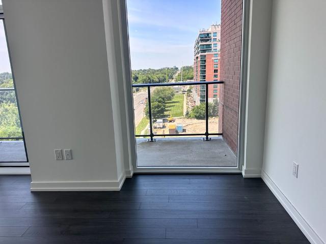 For Lease 4010 Eglinton Avenue Unit# 810, Toronto, Ontario