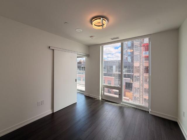 For Lease 4010 Eglinton Avenue Unit# 825, Toronto, Ontario