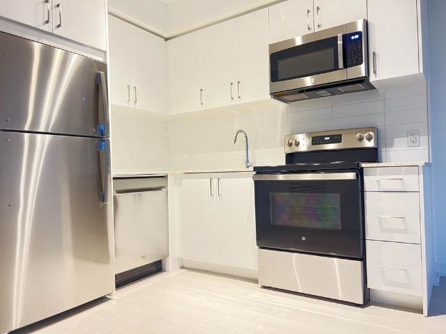 For Lease 4010 Eglinton Avenue Unit# 1012, Toronto, Ontario