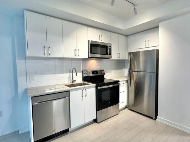 For Lease 4010 Eglinton Avenue Unit# 205, Toronto, Ontario