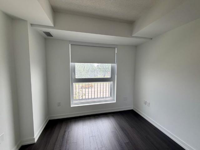 For Lease 4010 Eglinton Avenue Unit# 221, Toronto, Ontario