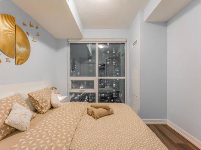 For Lease 4011 Brickstone Mews Unit# 1803, Mississauga, Ontario