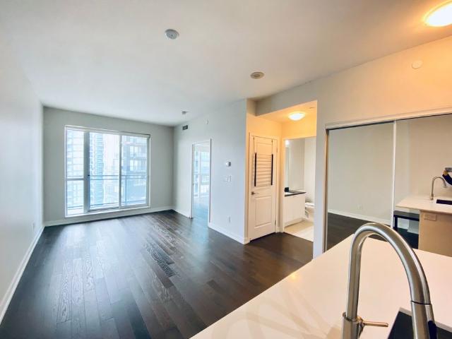 For Lease 4011 Brickstone Mews Unit# 3104, Mississauga, Ontario
