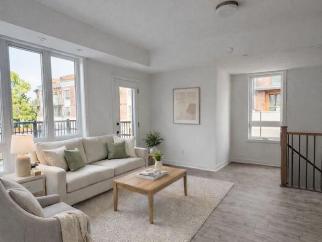 For Lease 4035 Hickory Drive Unit# 25, Mississauga, Ontario