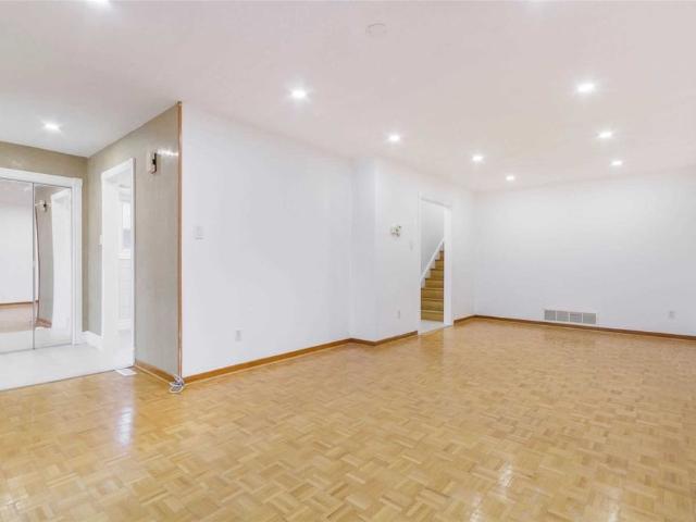 For Lease 4036 Dunmow Crescent Unit# Upper, Mississauga, Ontario