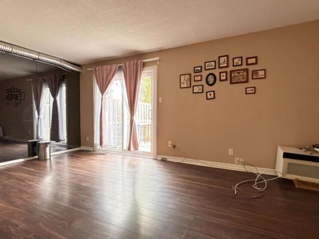 For Lease 403 KEATS Way Unit# 2, Waterloo, Ontario