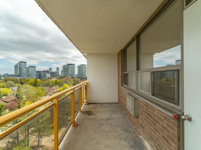 For Lease 40 Godstone Road Unit# 806, Toronto, Ontario