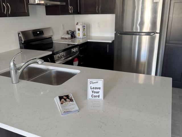 For Lease 40 Ennerdale Street, Barrie, Ontario