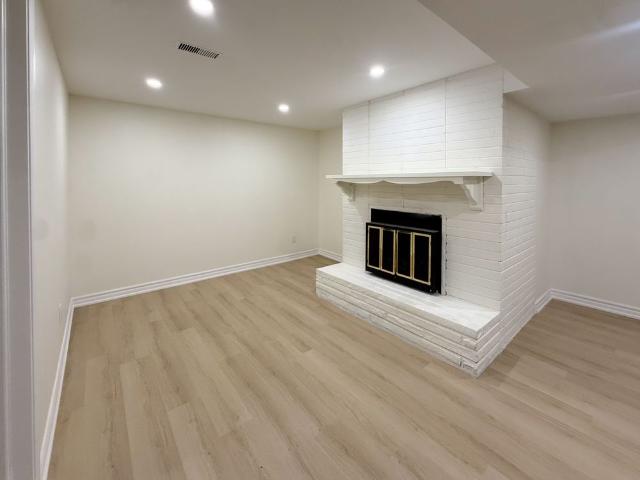 For Lease 40 Rippleton Road Unit# Lower, Toronto, Ontario