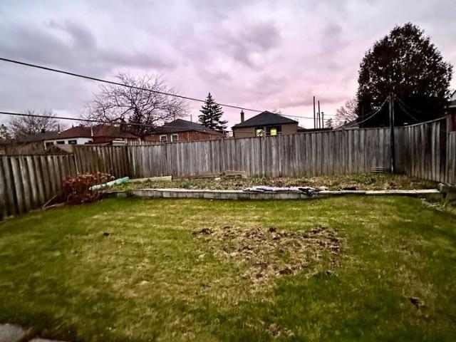 For Lease 40 Tedford Drive, Toronto, Ontario