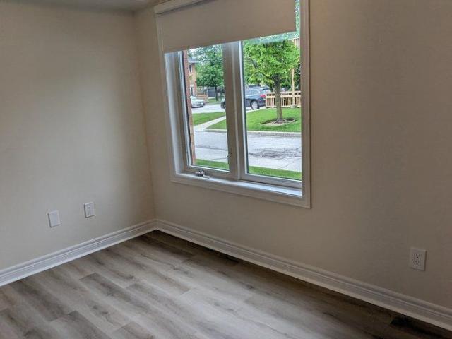 For Lease 4140 Foxwood Drive Unit# 901, Burlington, Ontario