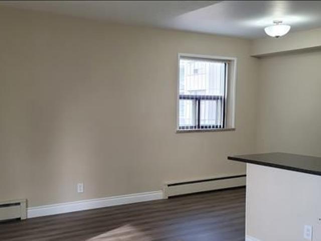 For Lease 416 E 42nd Street Unit# 101, Hamilton, Ontario