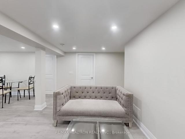 For Lease 418 Marybay Crescent Unit# Lower, Richmond Hill, Ontario