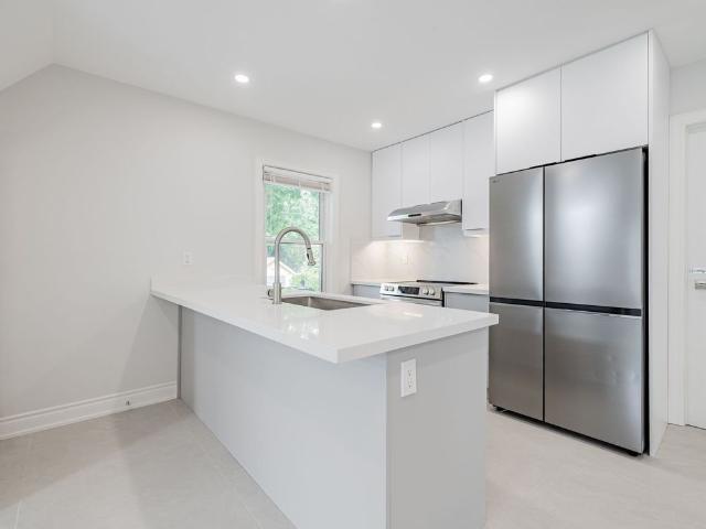 For Lease 41 Arnold Crescent, Richmond Hill, Ontario