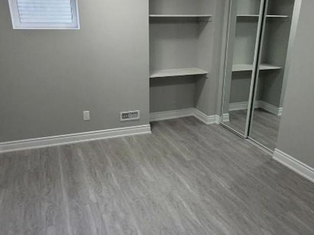 For Lease 41 Walter English Drive Unit# Bsmt, East Gwillimbury, Ontario