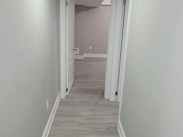 For Lease 41 Walter English Drive Unit# Bsmt, East Gwillimbury, Ontario