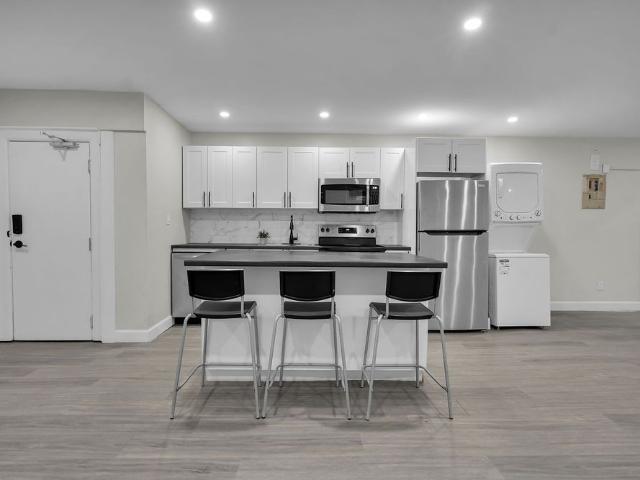 For Lease 425 Mckenzie Avenue Unit# 1, London South, Ontario