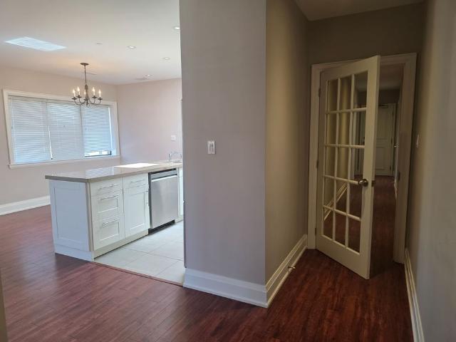 For Lease 425 Queen Street Unit# A, Toronto, Ontario