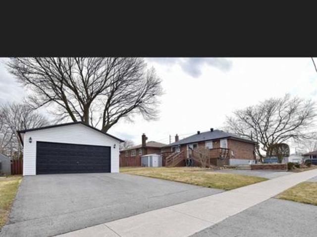 For Lease 425 Stevenson Road, Oshawa, Ontario