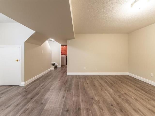 For Lease 426 Downsview Place, Waterloo, Ontario