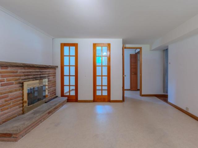 For Lease 426 Seaton Drive, Oakville, Ontario