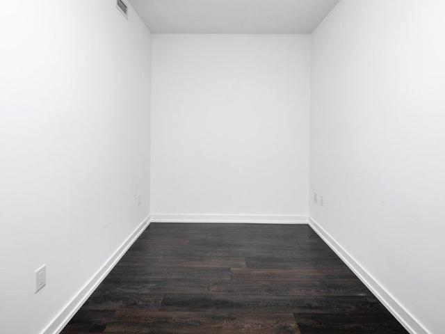 For Lease 426 University Avenue Unit# 2201, Toronto, Ontario