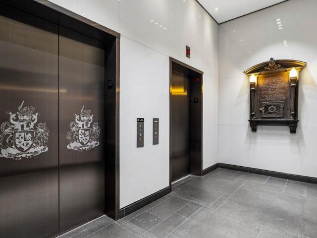 For Lease 426 University Avenue Unit# 3102, Toronto, Ontario