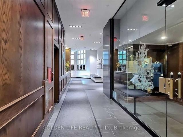 For Lease 426 University Avenue Unit# 4006, Toronto, Ontario