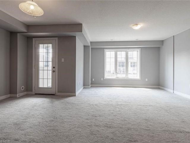 For Lease 420 Linden Drive Unit# 31, Waterloo, Ontario