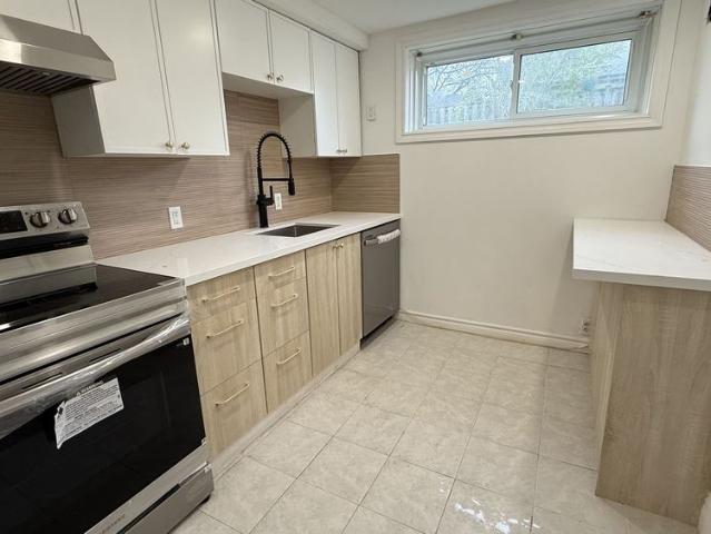 For Lease 422 Lynett Crescent, Richmond Hill, Ontario