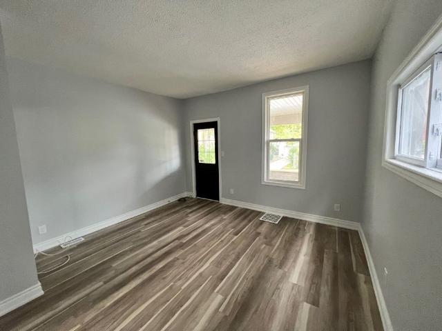 For Lease 4233 Huron Street Unit# 2, Niagara Falls, Ontario