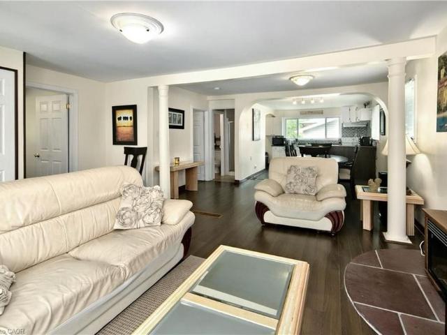 For Lease 42 5th Lane, Wasaga Beach, Ontario