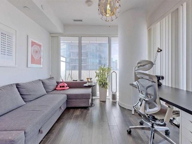 For Lease 42 Charles Street Unit# 3204, Toronto, Ontario