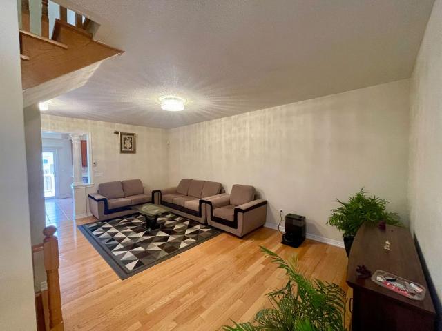 For Lease 42 Crystalview Crescent Unit# #Upper, Brampton, Ontario