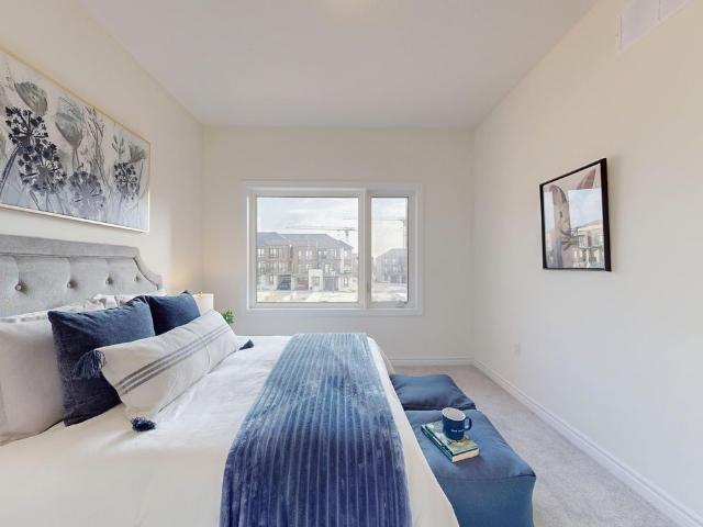 For Lease 42 Blick Crescent, Aurora, Ontario