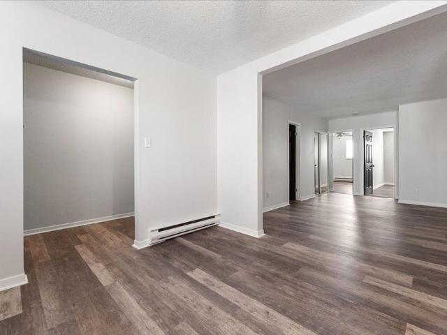 For Lease 4386 Drummond Road Unit# 2, Niagara Falls, Ontario