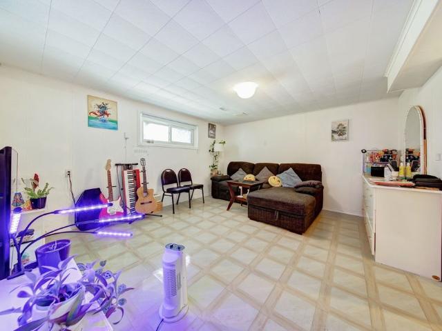 For Lease 43 Aragon Avenue Unit# Unit A, Toronto, Ontario