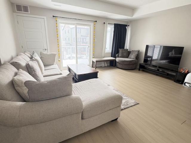 For Lease 43 Pyrite Private, Barrhaven, Ontario